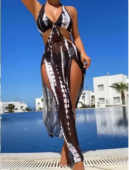 👙 LIMITED TIME ! ✨ Striped Two-Piece Swimsuit – Halter Neck Tie, Ring Detail, High Stretch 🌊