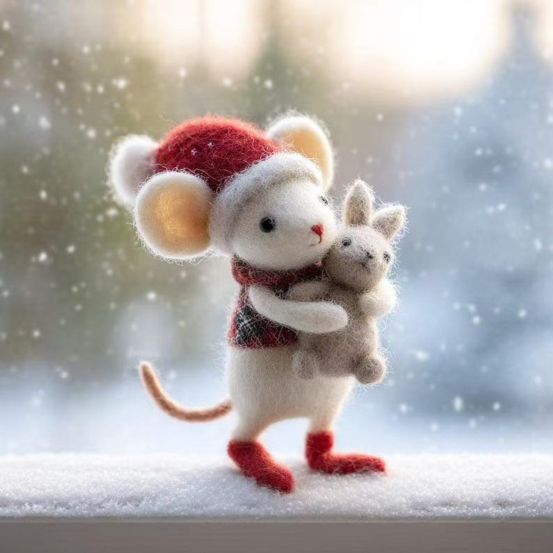 🎁🐭 Deluxe Handmade Felt Mouse | Cozy Decor & Heartwarming Gift ✨