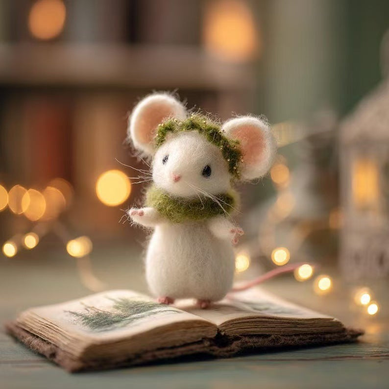 🎁🐭 Deluxe Handmade Felt Mouse | Cozy Decor & Heartwarming Gift ✨